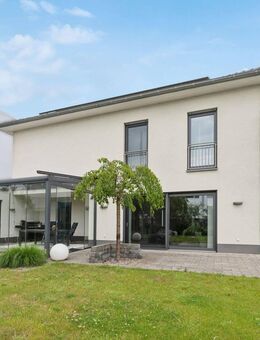 Traumhaftes, freistehendes Einfamilienhaus mit modernster Ausstattung in Dinslaken Lohberg - Dinslaken