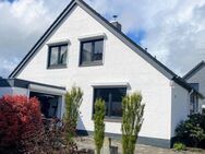 PERFEKT AUFGETEILT + KOMFORTABEL - Haus mit Terrasse und Garage in Glinde - Glinde