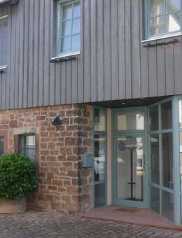 ***Außergewöhnlich! Ladengeschäft oder 2-3 Zimmer- Eigentumswohnung (nach Umbau) an der Stadtmauer im Zentrum von Michelstadt*** - Michelstadt