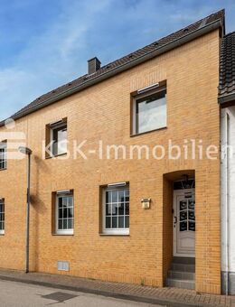 Saniertes Raumwunder mit großer Doppelgarage- Ihr Traumhaus in Bedburg Pütz! - Bedburg