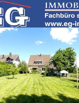 Großer Garten mit Baufenster / 2-FH - Bielefeld