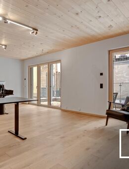 Luxuriöse 5-Zimmer-Maisonette mit Terrasse, Balkon & Hauscharakter in Toplage am Neuen Schloss - Bayreuth