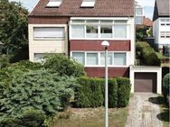 MÖHRINGEN - Gemütliches Wohnflair mit Einbauküche und Balkon in einer 2 Zimmerwohnung - Stuttgart