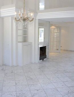 Stilvolle Drei-Zimmer-Wohnung in zentraler Lage - Frankfurt (Main)