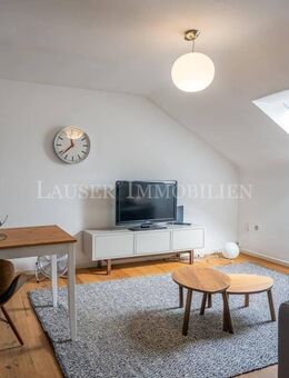 Möblierte Zwei-Zimmer-Dachgeschosswohnung in Fellbach - Fellbach