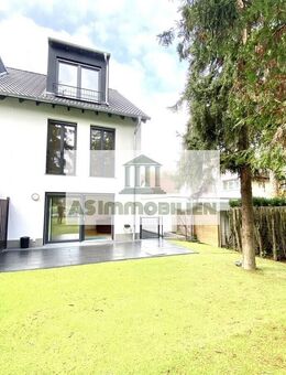 AS IMMOBILIEN: Stilvolle DHH mit 5 Zimmern Einbauküche Terrasse 2x Stellplätze - Wiesbaden Auringen - Wiesbaden