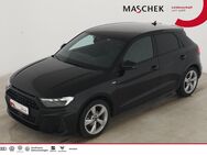 Audi A1, Sportback S line 25 TFSI Black N, Jahr 2023 - Wackersdorf