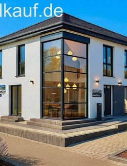 Lichtdurchflutete Villa mit Grundstück - Bodenkirchen