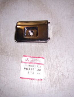 MB421138 Zierblende, Laufschiene Mitte, Schiebetür rechts Mitsubishi L300 P00 - Hannover Vahrenwald-List