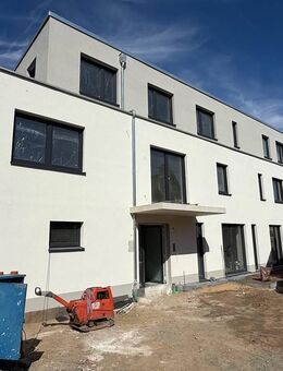 SOMMERANGEBOT, SANKT AUGUSTIN NEUBAU, 4-5 Zimmer PENTHOUSE Whg. mit 139 m² Wfl. Nähe HIT, ruhig - Sankt Augustin