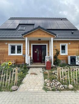 Haus im modernen Landhausstil mit PV-Anlage + Garantie - Borkwalde