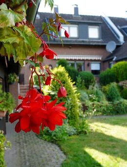 Einfamilienhaus mit großem Garten und Garage, in Sterkrade-Nord. - Oberhausen