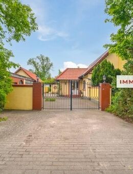 IMMOBERLIN.DE - Traumhafter Reiterhof auf großem Grundstück in harmonischer Lage - Neutrebbin