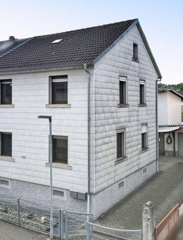 Zweifamilienhaus ideal für Mehrgenerationenwohnen, Familien oder als Kapitalanlage - Walzbachtal