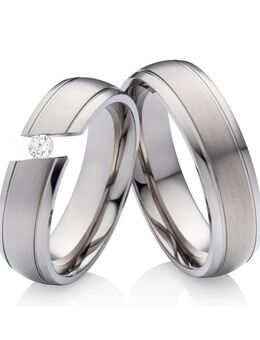 Titanringe mit eingespanntem Zirkonia T090 - Aholming