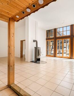 Charmante, ausgebaute Scheune plus Fachwerkhaus mit Ausbaureserve in Lich-Muschenheim - Lich