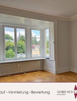 Renovierte 2-Zimmer Altbau Wohnung in stattlichem denkmalgeschützten Wohnhaus - Baden-Baden