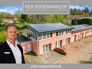 Mehrfamilienhaus mit drei Wohnungen, Photovoltaik, Garagen oder möglicher Werkstatt in 18581 Putbus - Putbus