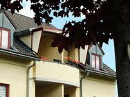 Wohnoase mit Balkon: Helle 2-Zimmer-Wohnung in idyllischer Lage - Rodewisch