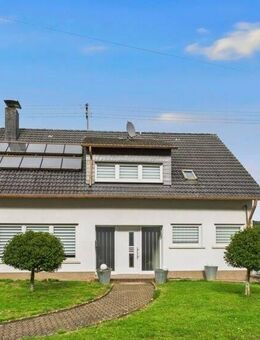 REHLINGEN: WOHNHAUS / 267 M² WOHNFLÄCHE / GR. GARTEN / GARAGE / CARPORT / WEITBLICK! - Rehlingen-Siersburg