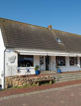 Wohn- und Geschäftshaus in Toplage auf der Insel Pellworm - Pellworm