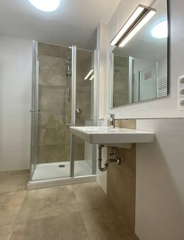 Lichtdurchflutete, sehr schöne 3-Zimmer-Wohnung mit Süd-Balkon im Zentrum von Weiden zu vermieten! - Weiden (Oberpfalz)