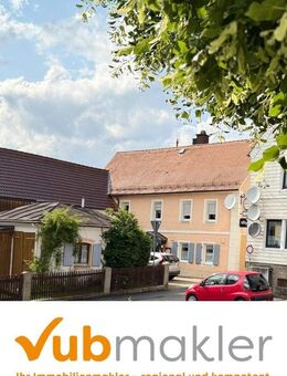 Einfamilienhaus mit Gewerbeanteil und 2 große Schuppen in Stammbach - Stammbach