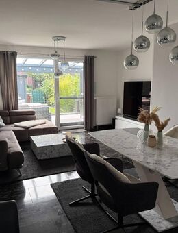 sehr schönes, hochwertig renoviertes Reihenmittelhaus in toller Lage zu verkaufen - Mönchengladbach