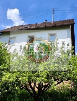 PROVISIONSFREI! Familienfreundliches Wohnhaus mit Gartenidylle und viel Platz zur Entfaltung - Untersteinach