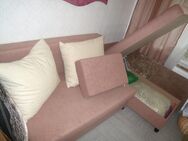 Zum Verkauf steht eine ECKSOFA mit Bettfunktion und 2 große BETTKASTEN in NEUWERTIG. ZUSTAND ! 150,00 Euro - Hamburg Altona
