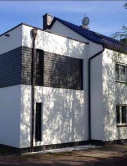 Modernes Reihenendhaus in ruhiger Lage mit Garage und Pool - Staßfurt