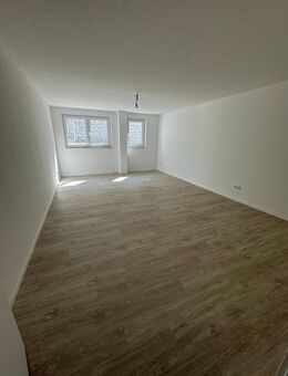 ZU VERKAUFEN: Erstbezug nach Fertigstellung - helle & moderne Souterrainwohnung mit Fußbodenheizung, Garage & Stellplatz - Hamm