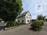 Solides Einfamilienhaus mit 10 Zimmern, 2 Küchen und 4 Stellplätzen - Crailsheim