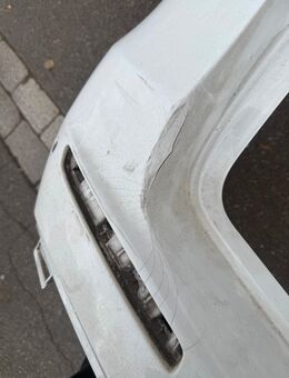 VERKLEIDUNG STOSSFAENGER Mercedes e 220 d - Ludwigshafen (Rhein)