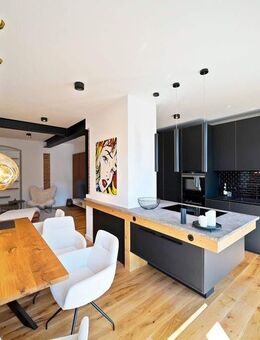 ELVIRA - Altstadt-Lehel, sehr hochwertige und möblierte 4-Zimmer-Altbauwohnung in absoluter Toplage - München