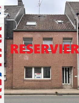 Großes Reihenmittelhaus mit 2 Einheiten & Ausbaureserve, sanierungsbedürftig! - Emmerich (Rhein)