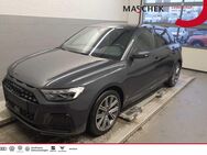 Audi A1, Sportback Advanced 25 TFSI VC Black D, Jahr 2021 - Wackersdorf