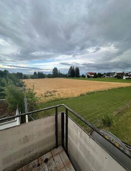 Attraktives 1-FH mit viel Potenzial in ruhiger Lage in Bernstadt - Bernstadt