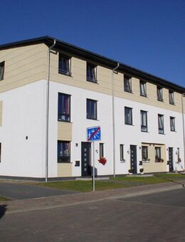 Reihenendhaus mit 5 Zimmern im schönen Neumühle, nahe dem Ostorfer See - Schwerin