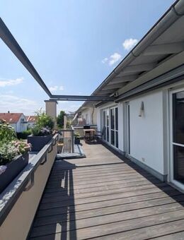 Wohnen über den Dächern: Stilvolle 2-Zimmer-Wohnung mit Süd- & Nordterrasse in bester Allacher Lage - München