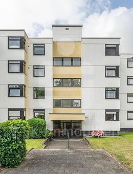 Dachgeschosswohnung mit Tiefgaragenplatz in zentraler Lage ! - Bornheim (Nordrhein-Westfalen)