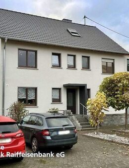 Dreifamilienhaus mit zusätzlichem Neubaupotenzial - Investieren mit Perspektive! - Minderlittgen