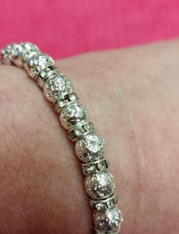 Armband mit echten Lavastreinperlen silberfarben mit Strassstein - Kerken