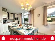 Moderne Doppelhaushälfte in zentrumsnaher Lage von St. Peter Bad! - Sankt Peter-Ording