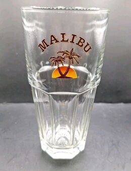 Malibu Glas ca. 15cm hoch Öffnung 7cm breit mit Eichstrich 4cl und 2cl - Essen