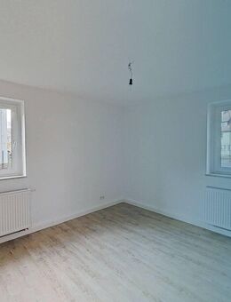**HELL & FRISCH MODERNISIERT: 2-Zimmer-Wohnung mit Tageslichtbad** - Erlenbach (Main)