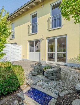 Erstbezug: Gepflegte Doppelhaushälfte auf sonnigem Südwest-Grundstück in Brieselang - Brieselang