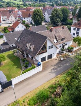 Attraktives 3-Familienhaus mit Schwimmbad, großem Grundstück und hochwertiger Ausstattung - ideal für Kapitalanleger oder Mehrgenerationenwohnen - Sigmaringen