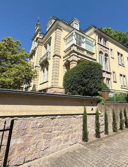 Liebhaberstück in Baden-Baden Denkmalgeschütztes Drei-Familienhaus mit Charme & Geschichte - Baden-Baden