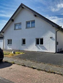 Freistehendes Ein-/Zweifamilienhaus in Wesseling-Berzorf - Wesseling